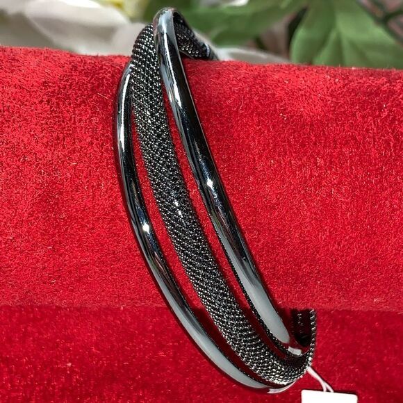 💥NEW💥 Lia Sophia Bracelet  - Picture 2 of 4